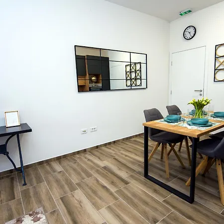 Complex Nine Apartment Osijek Exterior photo